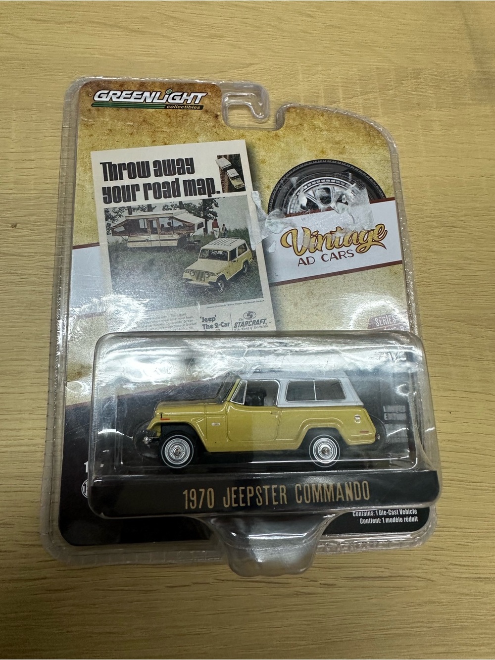 1/64 Green light Collectables 1970 Jeepster Commando NIB